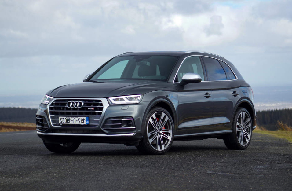 Замена аккумулятора Audi Sq5