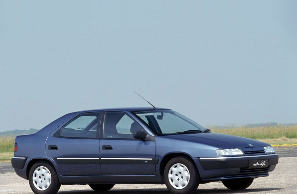 Замена аккумулятора Citroen Xantia