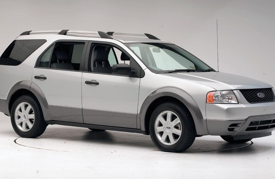 Замена аккумулятора Ford Freestyle