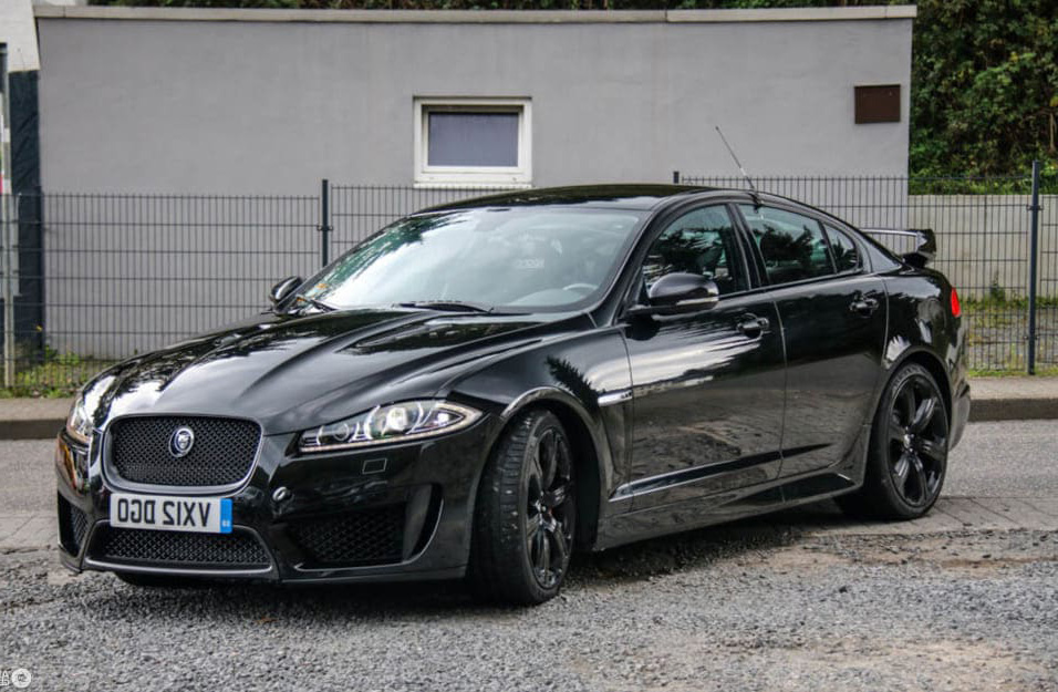 Замена аккумулятора Jaguar Xfr
