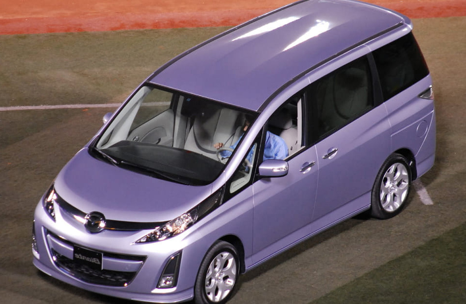 Замена аккумулятора Mazda Biante