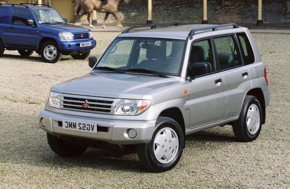 Замена аккумулятора Mitsubishi Pajero-Pinin