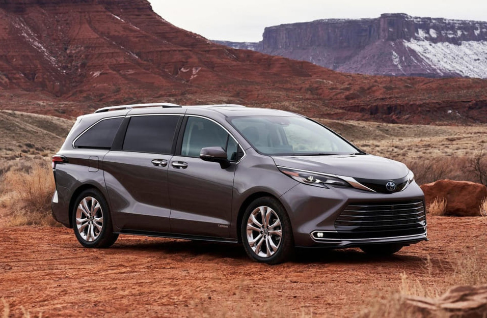 Замена аккумулятора Toyota Sienna